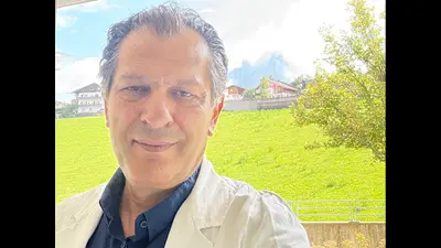 Doctor B. Niksiar, English-speaking, Home visits & Online
