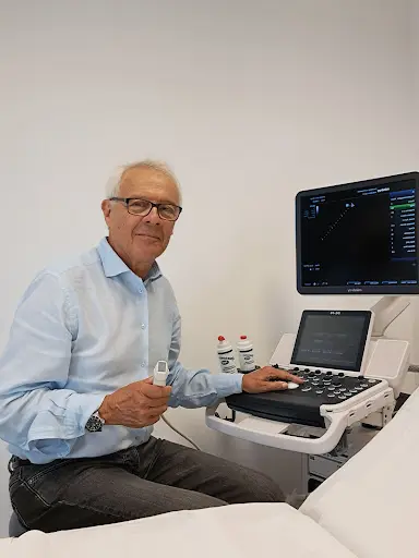 Dr. Daniel Juan Carlos Pacassoni Specialista in Cardiologia e Pneumologia